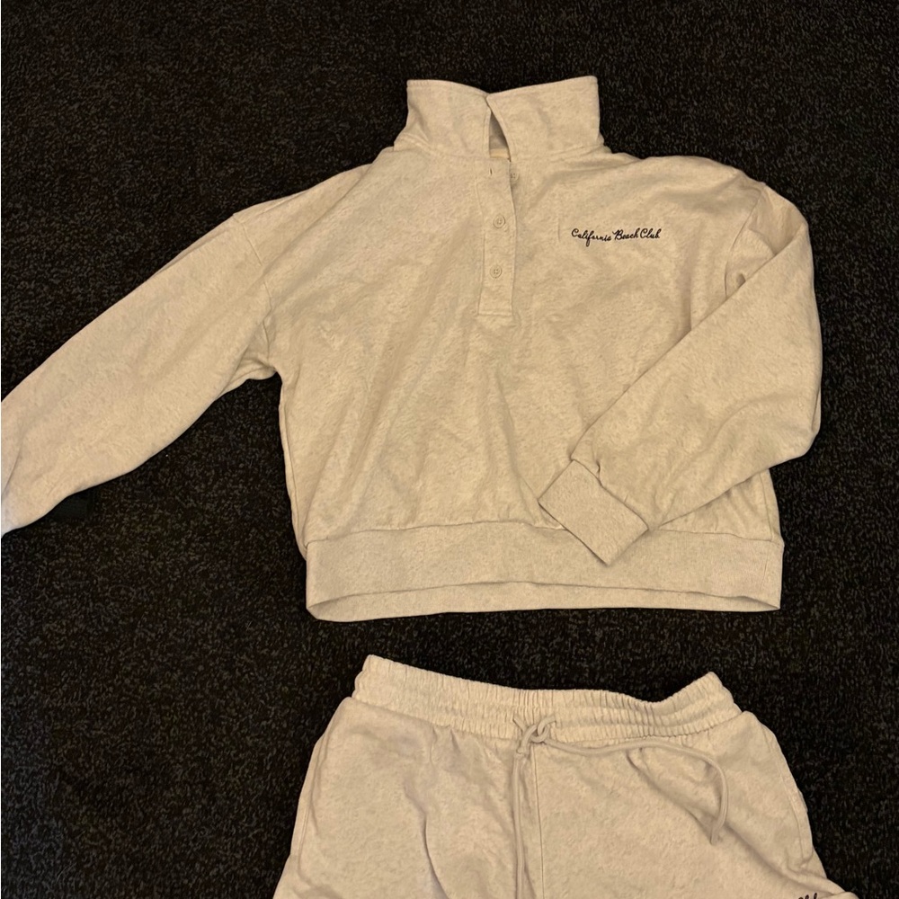 Universal Thread Cozy Gray Set